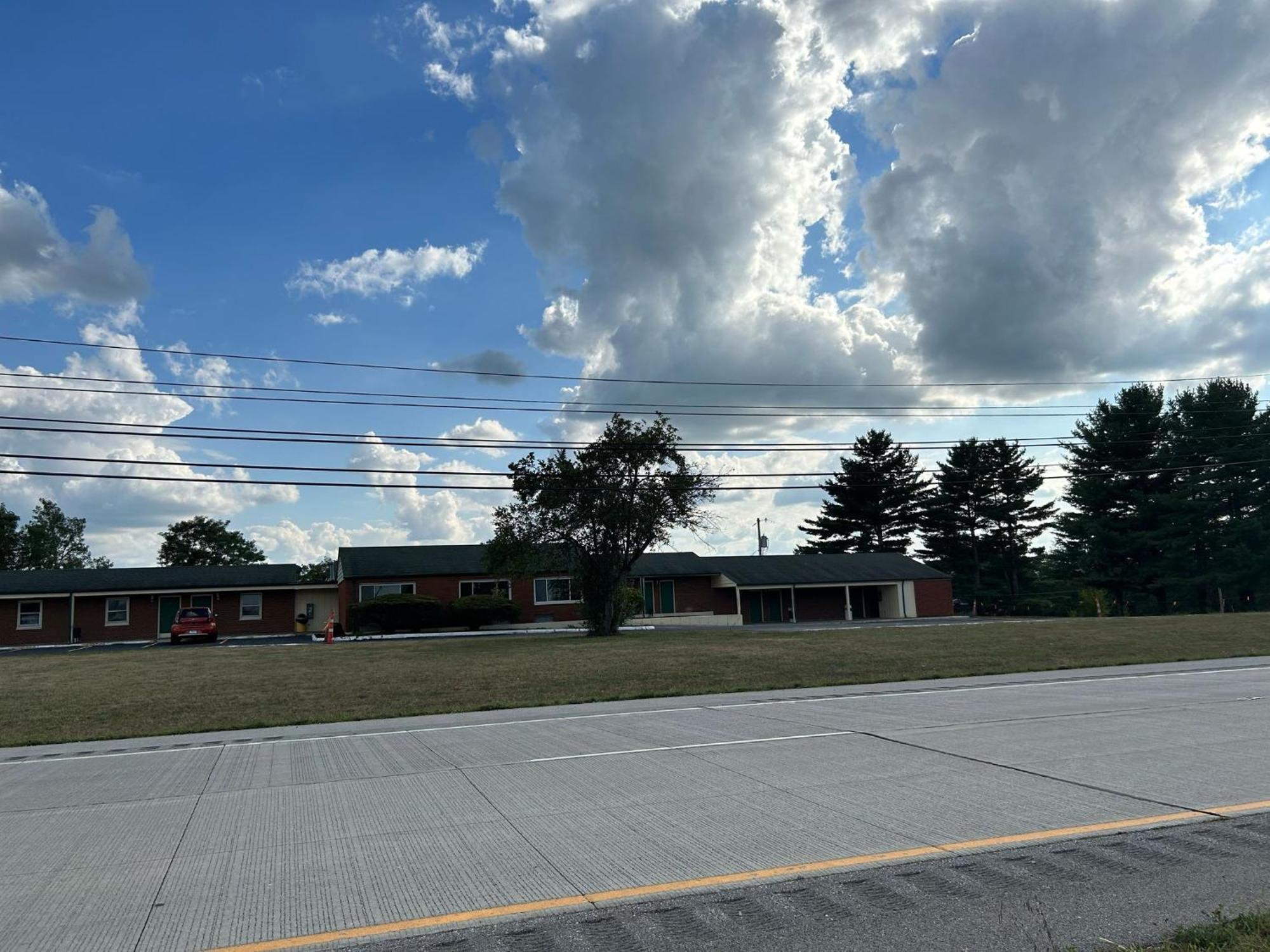 Hillcrest Motel By Oyo Aurora Near Lawrenceburg Zewnętrze zdjęcie