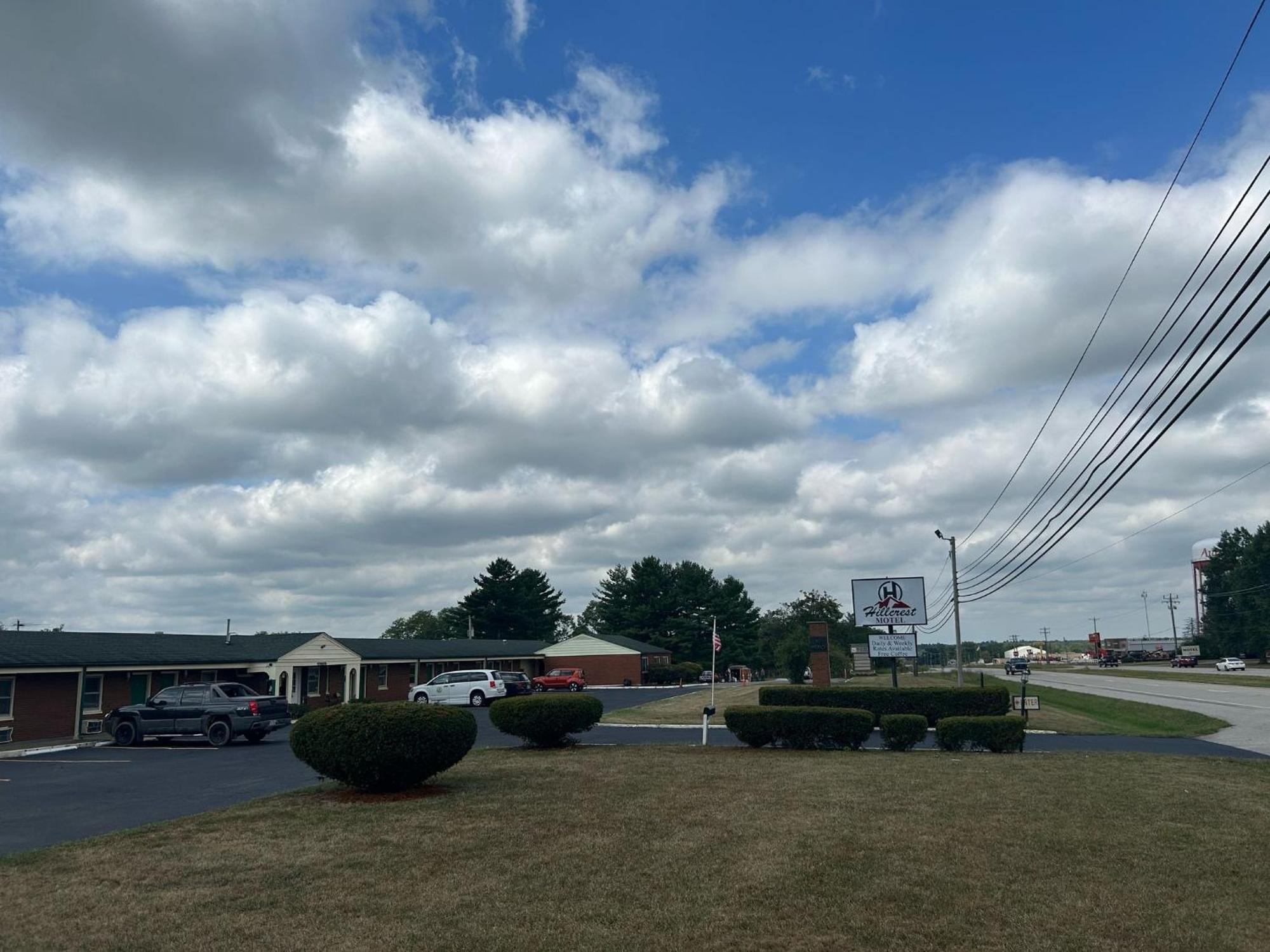 Hillcrest Motel By Oyo Aurora Near Lawrenceburg Zewnętrze zdjęcie